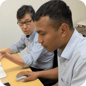 中谷塾で学ぶ人の写真